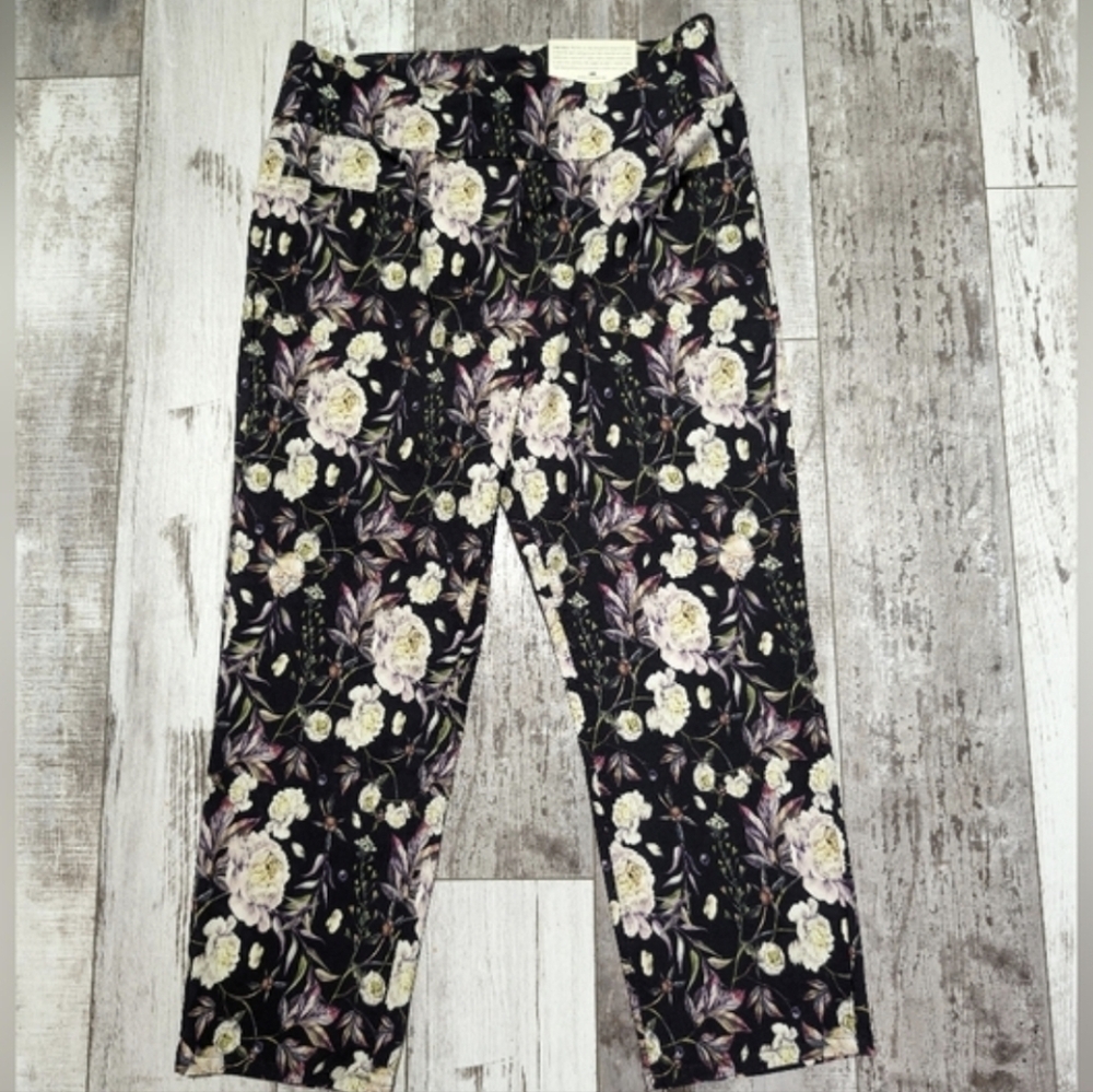 Soft Surroundings Superla Pants Women's Medium Black Floral Pull-on Crop Stretch